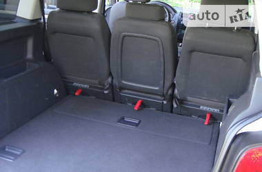 Універсал Volkswagen Touran 2004 в 