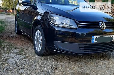 Седан Volkswagen Touran 2013 в 