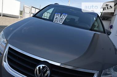 Минивэн Volkswagen Touran 2011 в Дрогобыче