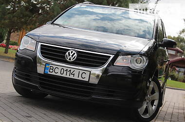 Минивэн Volkswagen Touran 2008 в Дрогобыче