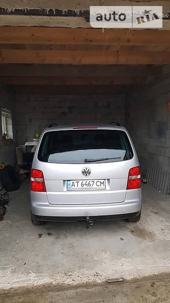 Мінівен Volkswagen Touran 2006 в Івано-Франківську