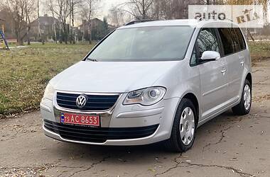 Минивэн Volkswagen Touran 2008 в Ровно