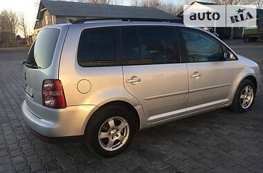 Минивэн Volkswagen Touran 2008 в Измаиле