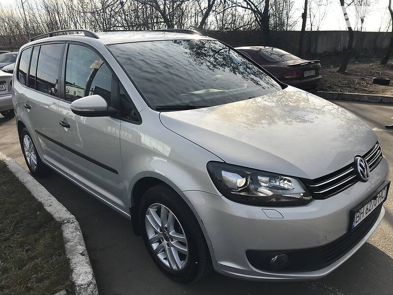 Мінівен Volkswagen Touran 2012 в Одесі
