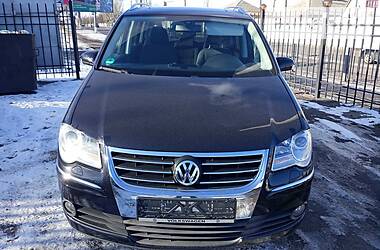 Минивэн Volkswagen Touran 2008 в Николаеве