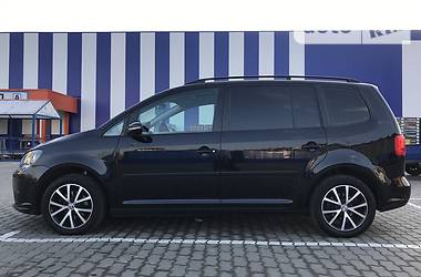 Мінівен Volkswagen Touran 2011 в 