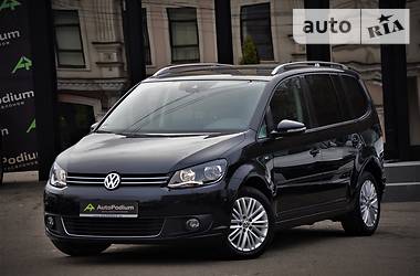 Універсал Volkswagen Touran 2015 в 