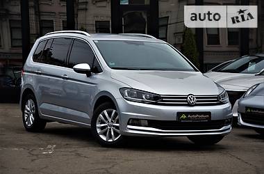 Мінівен Volkswagen Touran 2015 в 