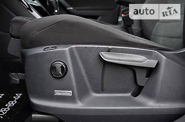 Мінівен Volkswagen Touran 2015 в 