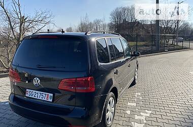 Мінівен Volkswagen Touran 2010 в 