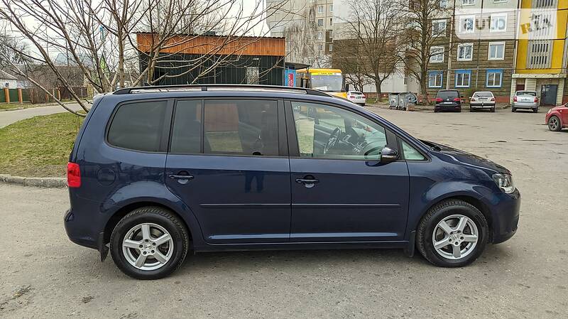 Мінівен Volkswagen Touran 2014 в Білій Церкві