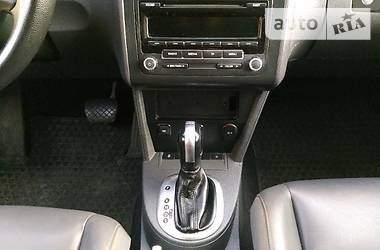 Мінівен Volkswagen Touran 2015 в 