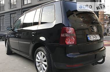 Минивэн Volkswagen Touran 2007 в Львове