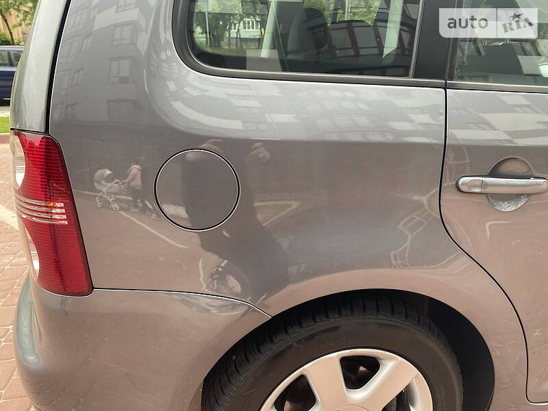 Універсал Volkswagen Touran 2006 в Івано-Франківську