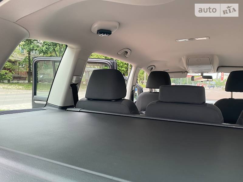 Універсал Volkswagen Touran 2006 в Івано-Франківську