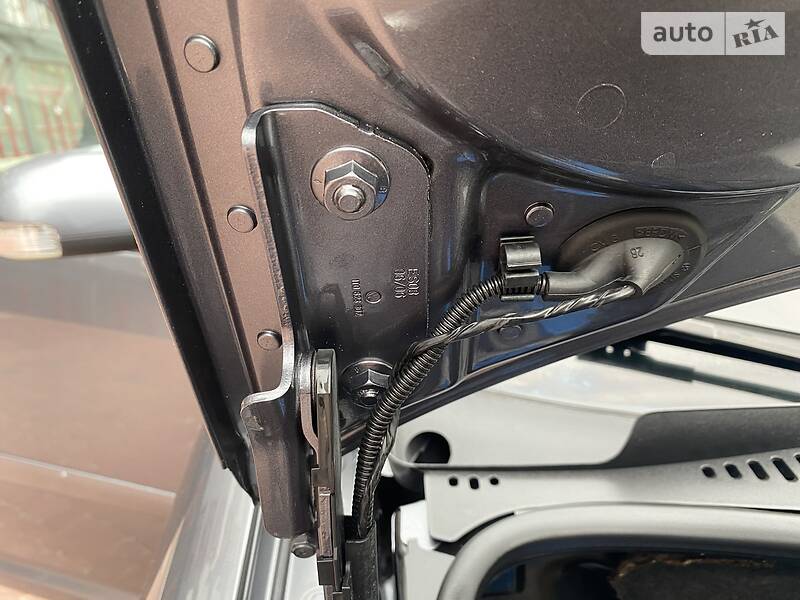 Універсал Volkswagen Touran 2006 в Івано-Франківську