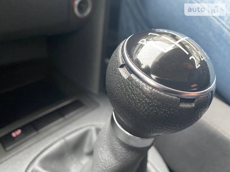 Універсал Volkswagen Touran 2006 в Івано-Франківську