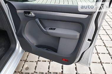 Мінівен Volkswagen Touran 2011 в 