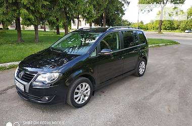 Універсал Volkswagen Touran 2009 в 