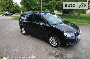 Універсал Volkswagen Touran 2009 в 