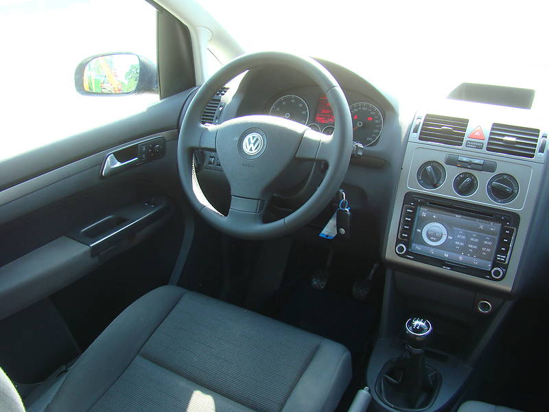 Мінівен Volkswagen Touran 2007 в Луцьку