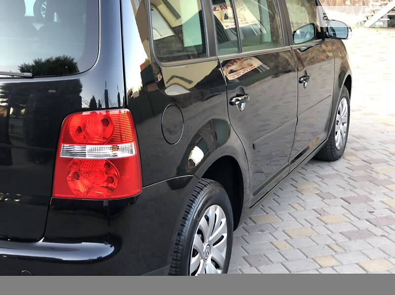 Мінівен Volkswagen Touran 2006 в Хмельницькому