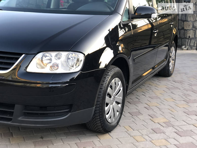 Мінівен Volkswagen Touran 2006 в Хмельницькому