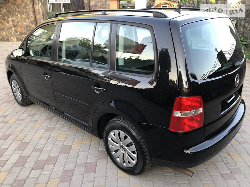 Мінівен Volkswagen Touran 2006 в Хмельницькому