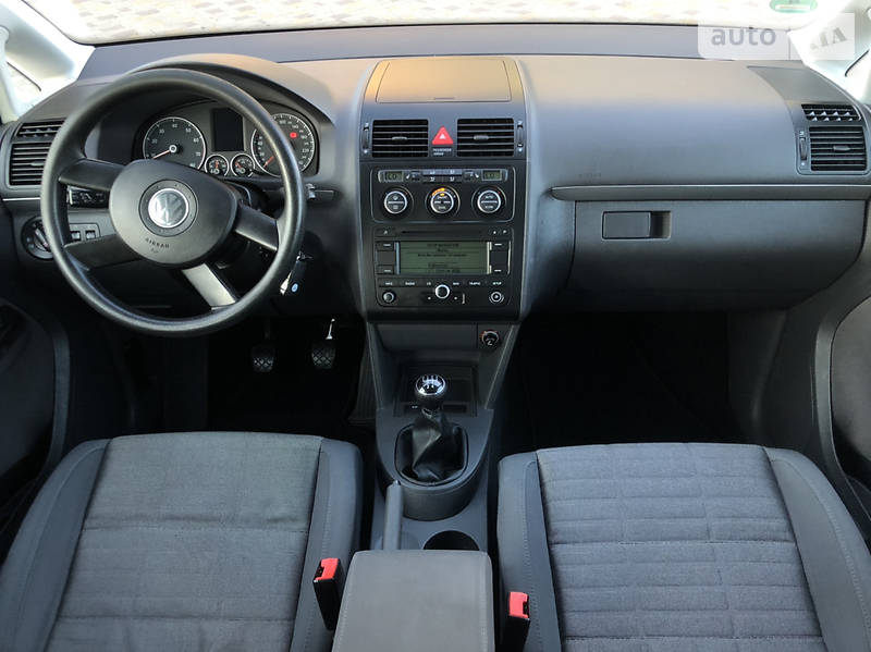 Мінівен Volkswagen Touran 2006 в Хмельницькому