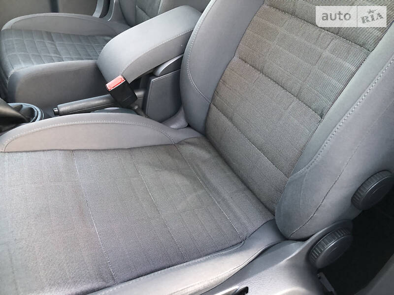 Мінівен Volkswagen Touran 2006 в Хмельницькому