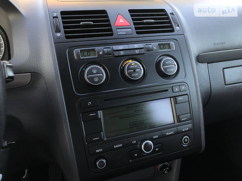 Мінівен Volkswagen Touran 2006 в Хмельницькому