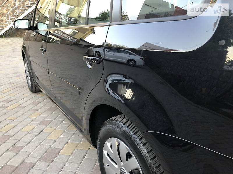Мінівен Volkswagen Touran 2006 в Хмельницькому