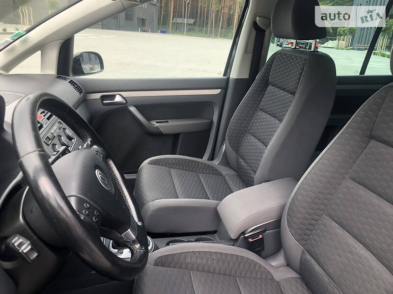 Мінівен Volkswagen Touran 2007 в Львові