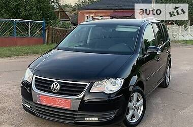 Минивэн Volkswagen Touran 2008 в Киеве