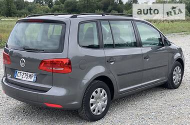 Мінівен Volkswagen Touran 2013 в 