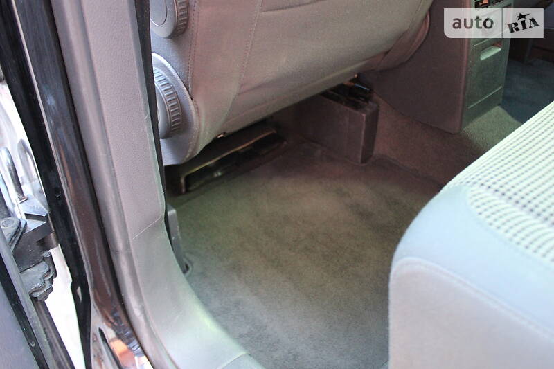 Універсал Volkswagen Touran 2005 в Львові