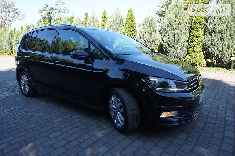 Універсал Volkswagen Touran 2016 в Самборі