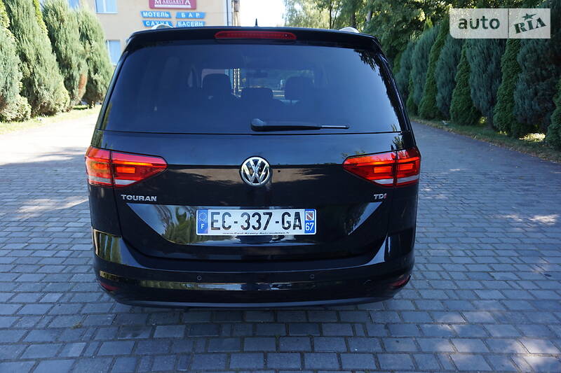 Універсал Volkswagen Touran 2016 в Самборі