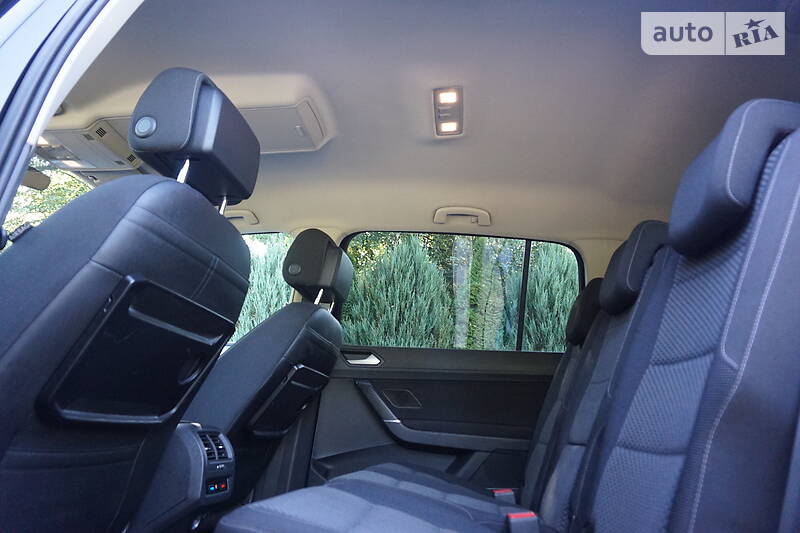 Універсал Volkswagen Touran 2016 в Самборі