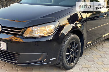 Мінівен Volkswagen Touran 2011 в 