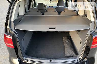 Мінівен Volkswagen Touran 2011 в 