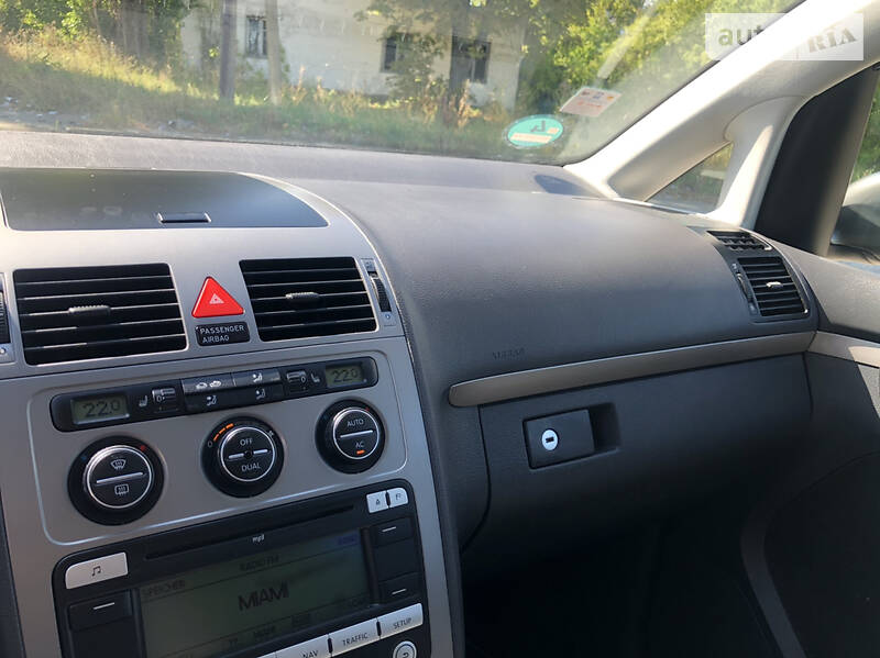 Мінівен Volkswagen Touran 2008 в Броварах фото 33 Мінівен Volkswagen Touran 2008 в Броварах