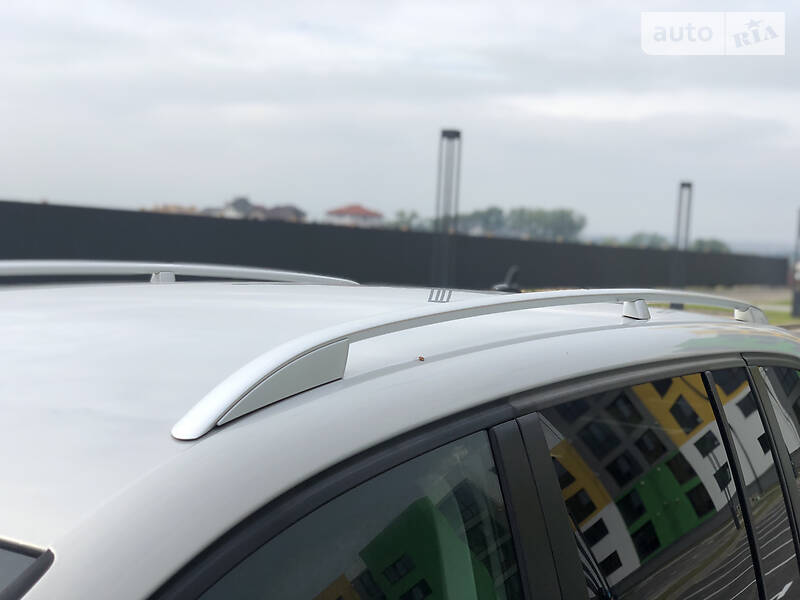Мінівен Volkswagen Touran 2008 в Рівному
