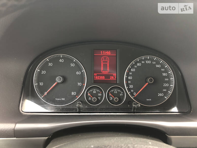 Мінівен Volkswagen Touran 2008 в Рівному