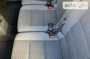 Мінівен Volkswagen Touran 2010 в 