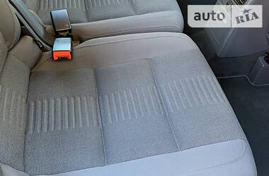 Мінівен Volkswagen Touran 2010 в 