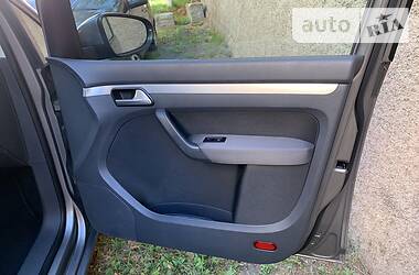 Мінівен Volkswagen Touran 2010 в 