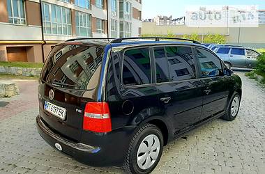 Минивэн Volkswagen Touran 2005 в Ивано-Франковске