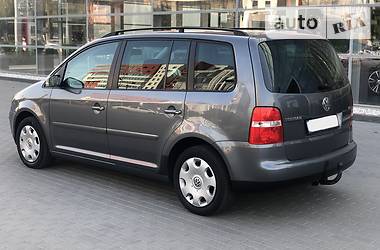 Минивэн Volkswagen Touran 2006 в Хмельницком