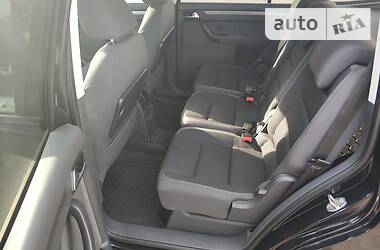 Мінівен Volkswagen Touran 2011 в 